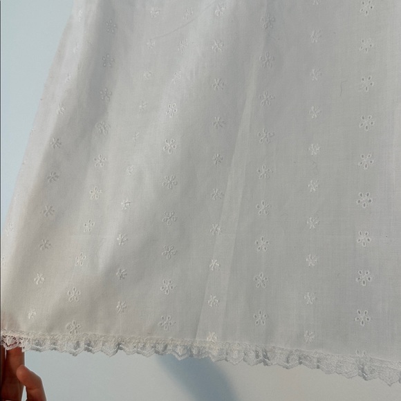 Vintage Embroidered Baby Eyelet Dress - Picture 3 of 9